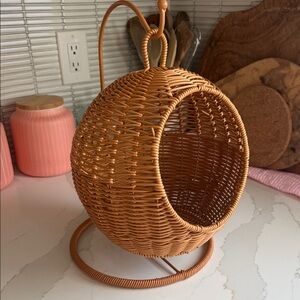 Wicker Hanging fruit Basket in Tan - Home Accents